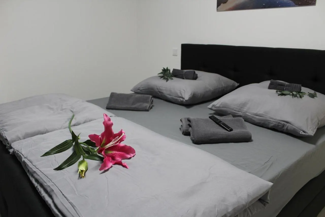 Mont Apartments Düsseldorf 0*,